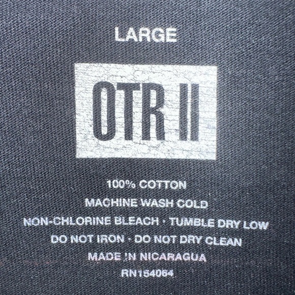 Beyonce tee OTR II Size  L - Picture 4 of 7